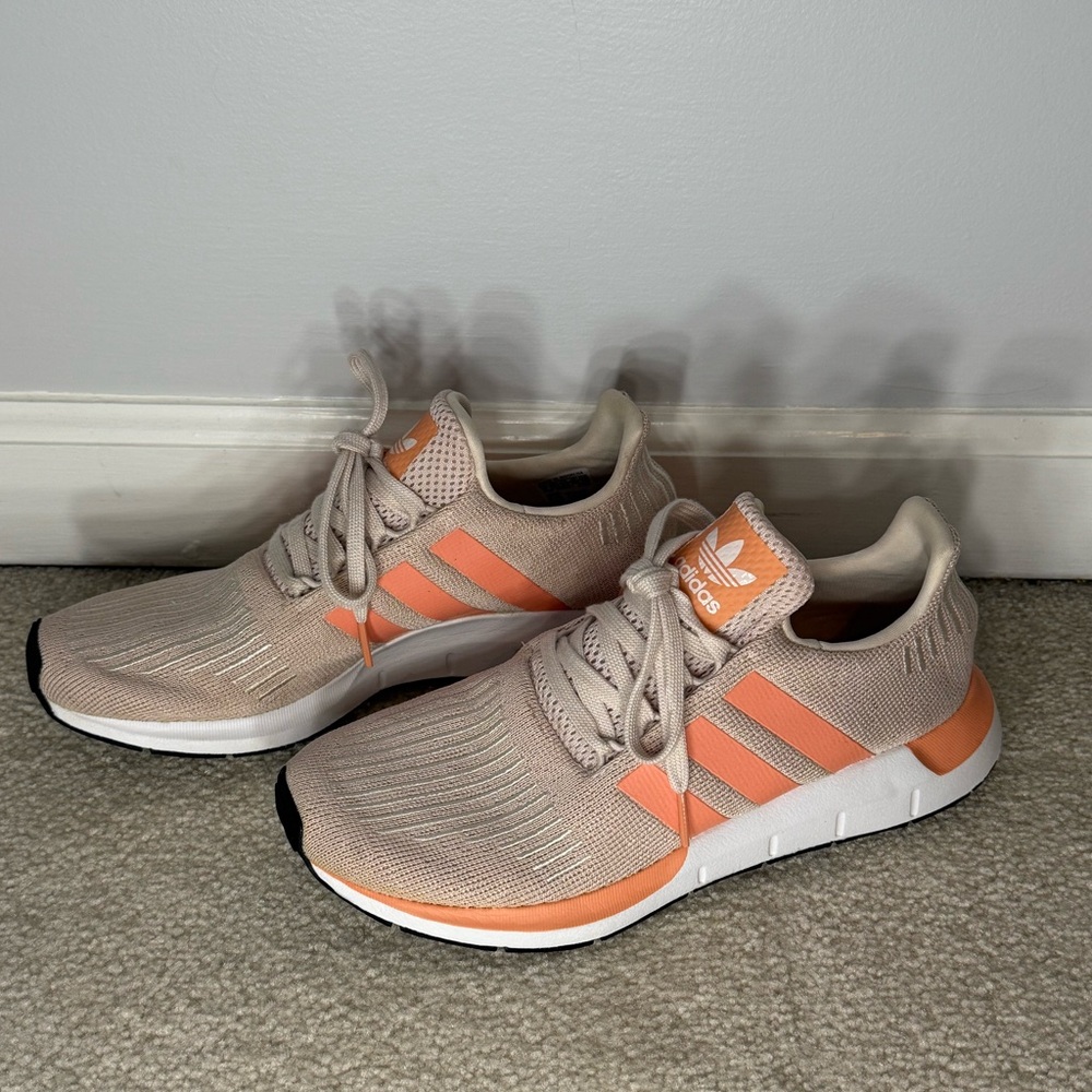 Adidas Swift Run